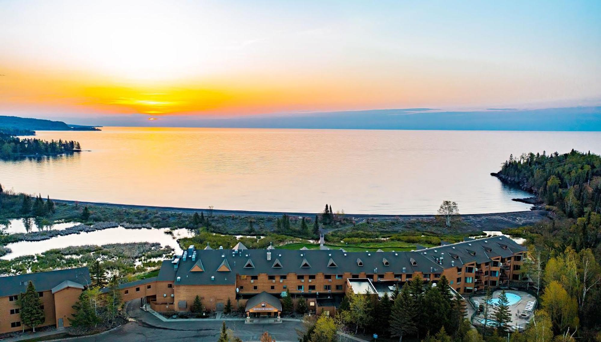Superior Shores Resort Two Harbors Esterno foto